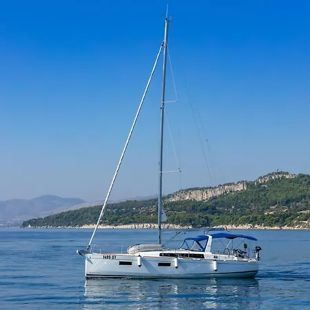 Beneteau Oceanis 38.1.- Anima Maris Ii 보트호텔 *