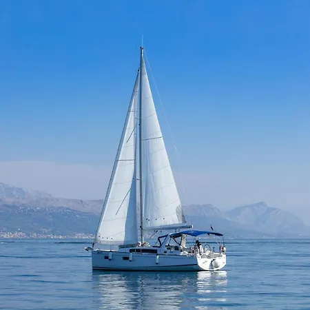 Beneteau Oceanis 38.1.- Anima Maris Ii Tekne Split